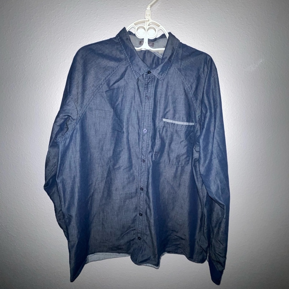 Toad & Co denim chambray button up shirt 64% organic cotton 36% polyester XL